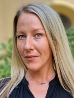 Karolina Lindholm Karolina Lindholm